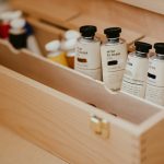 Cat Minyak: Pilihan Cat Tahan Lama dengan Warna Tajam untuk Karya Seni dan Bangunan